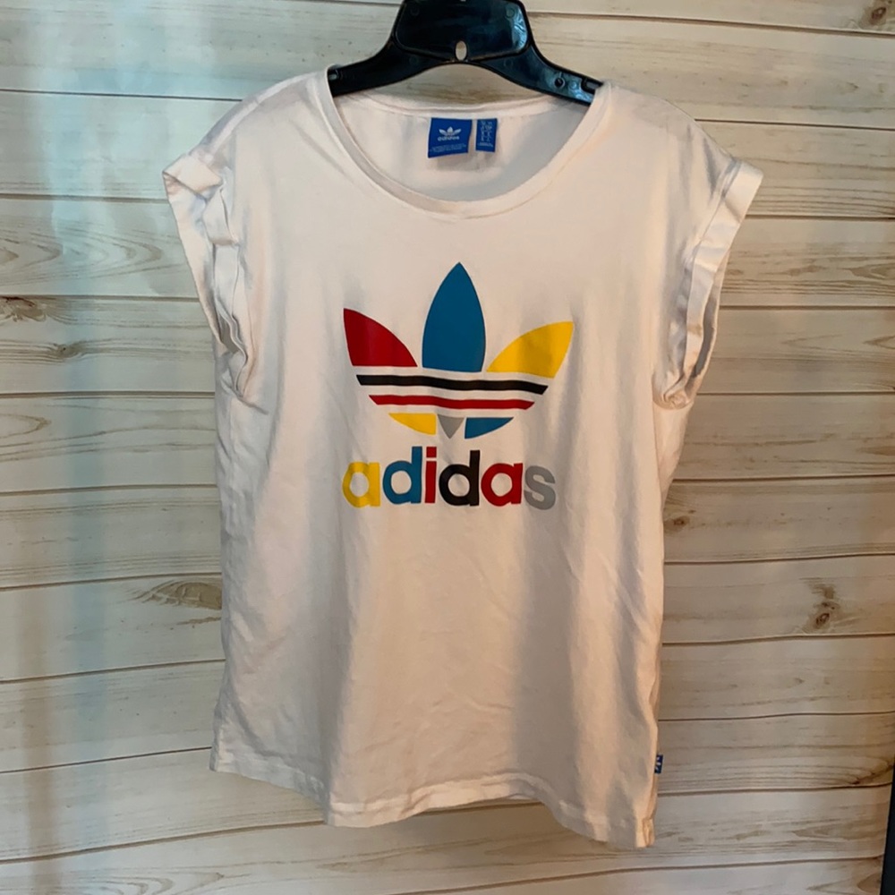 Short sleeve Adidas tee